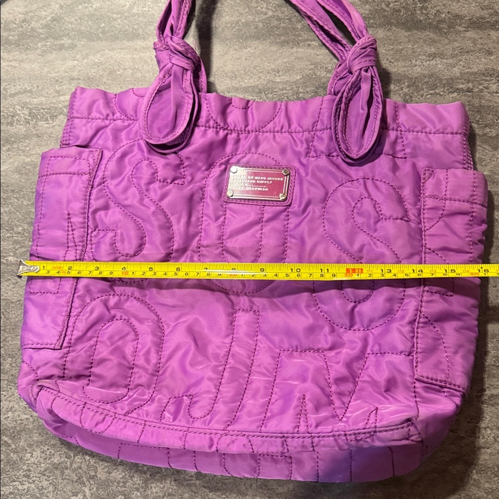 MARC JACOBS QUILTED NYLON TOTE BAG - Picture 6 of 6